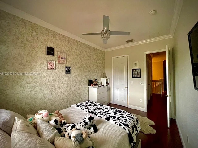 6054 NW 116th Dr, Coral Springs FL 33076