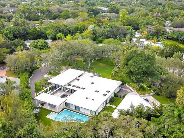 12101 Rock Garden Ln, Pinecrest FL 33156