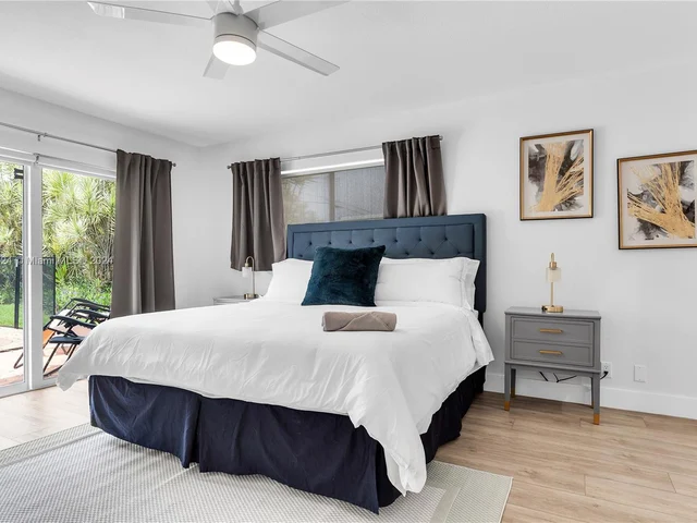 617 NW 30th Ct, Wilton Manors FL 33311