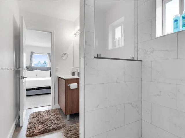 617 NW 30th Ct, Wilton Manors FL 33311