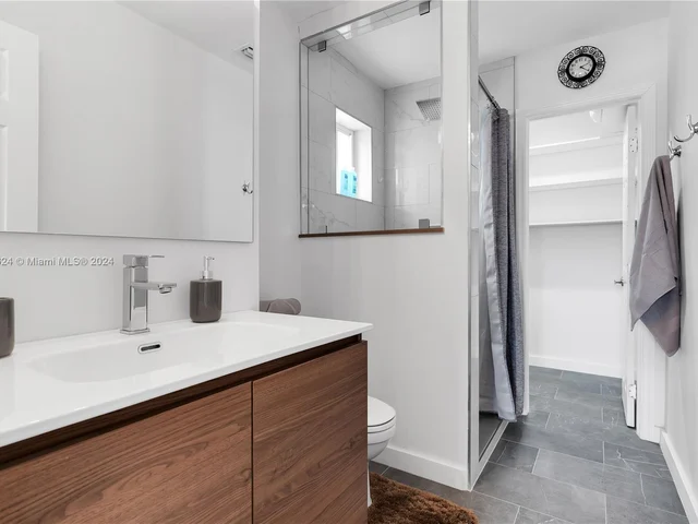 617 NW 30th Ct, Wilton Manors FL 33311