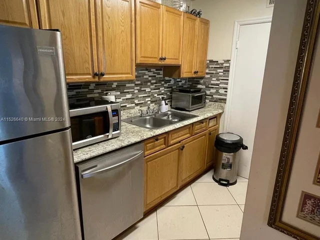 2303 N Congress Ave # 14, Boynton Beach FL 33426