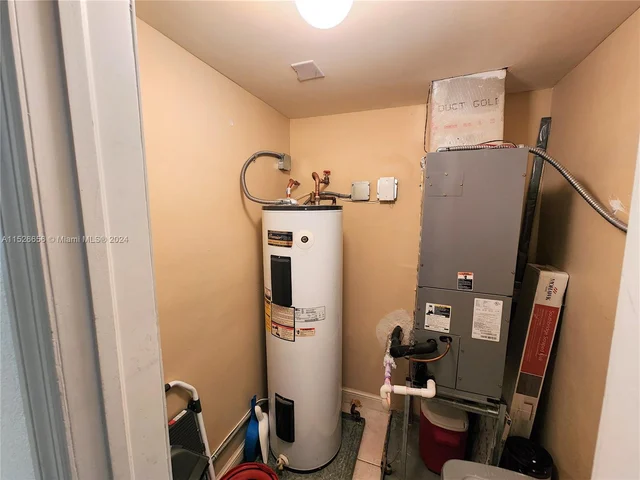 2881 NE 32nd St # 318, Fort Lauderdale FL 33306