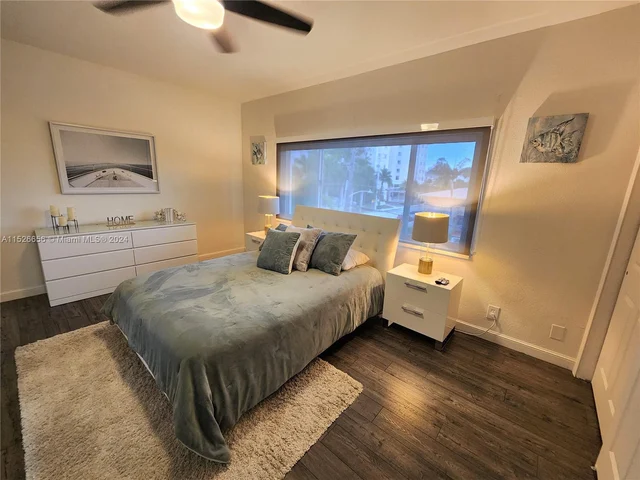 2881 NE 32nd St # 318, Fort Lauderdale FL 33306