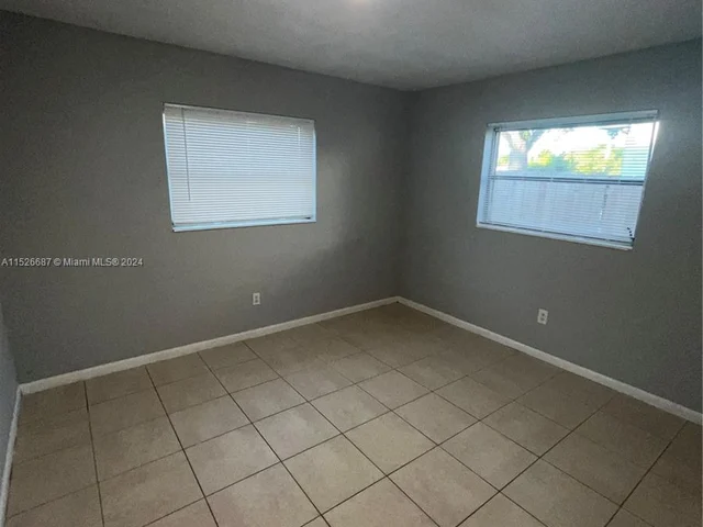 6420 Washington St, Hollywood FL 33023