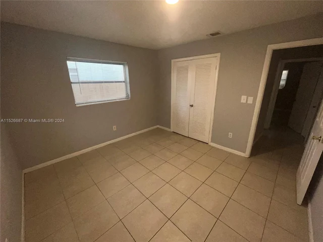 6420 Washington St, Hollywood FL 33023