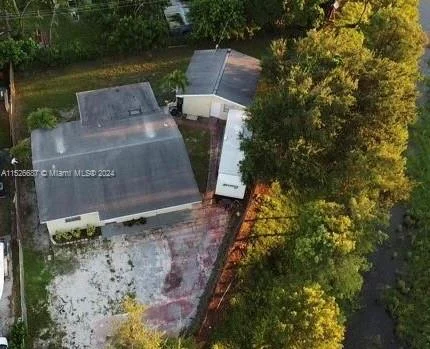 6420 Washington St, Hollywood FL 33023