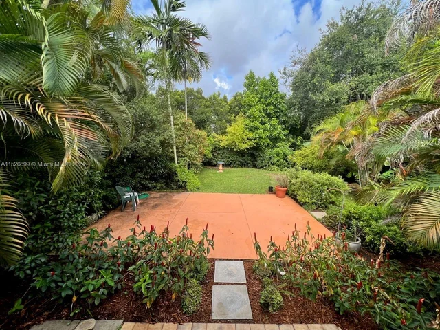 10300 SW 116th Ave, Miami FL 33176