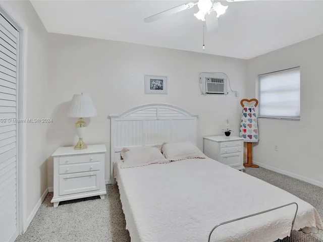 10300 SW 116th Ave, Miami FL 33176