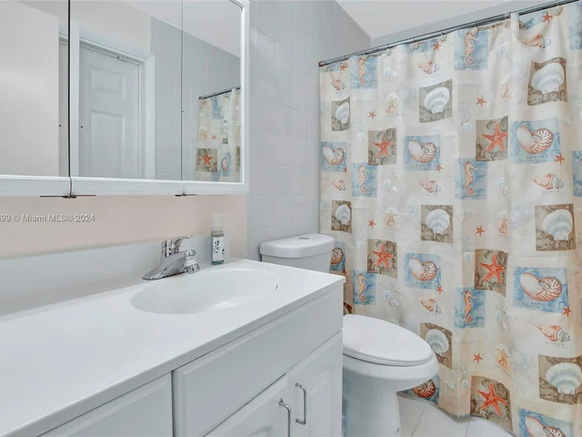 10300 SW 116th Ave, Miami FL 33176