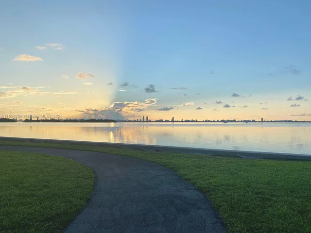 643 NE 69th St, Miami FL 33138