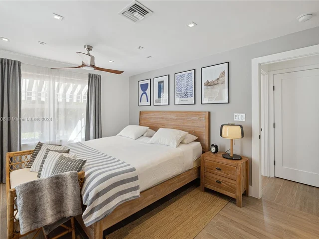 643 NE 69th St, Miami FL 33138