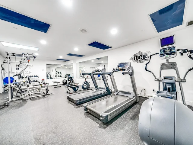 2900 NE 14th St Cswy # 102, Pompano Beach FL 33062