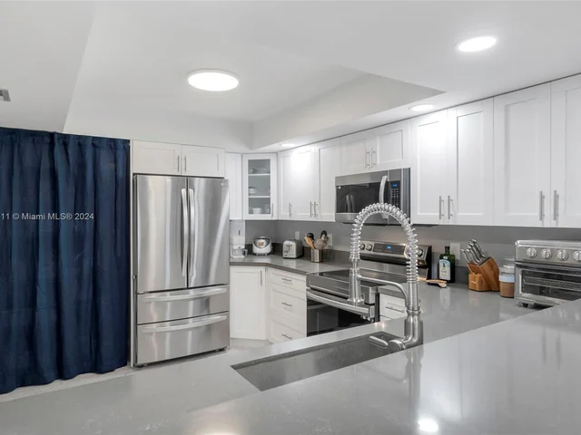 2900 NE 14th St Cswy # 102, Pompano Beach FL 33062