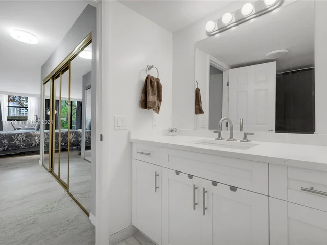 2900 NE 14th St Cswy # 102, Pompano Beach FL 33062