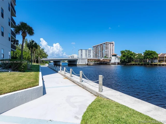 2900 NE 14th St Cswy # 102, Pompano Beach FL 33062