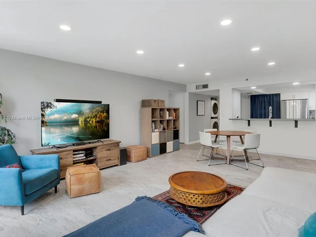 2900 NE 14th St Cswy # 102, Pompano Beach FL 33062