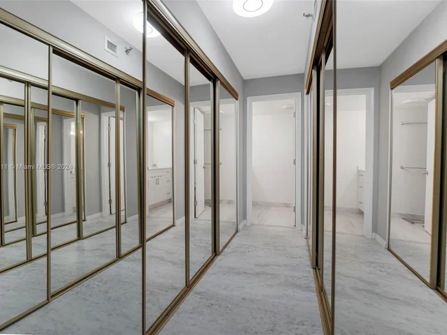 2900 NE 14th St Cswy # 102, Pompano Beach FL 33062