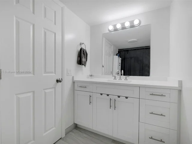 2900 NE 14th St Cswy # 102, Pompano Beach FL 33062