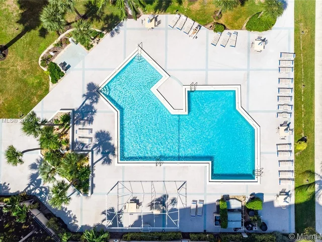 2900 NE 14th St Cswy # 102, Pompano Beach FL 33062