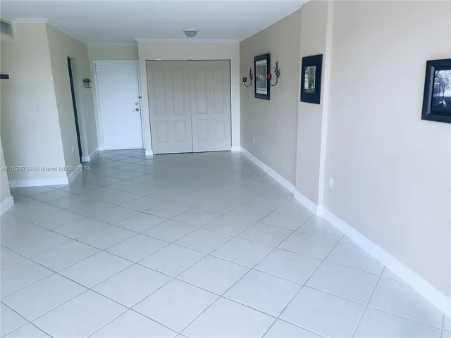 13120 SW 92nd Ave # 221, Miami FL 33176