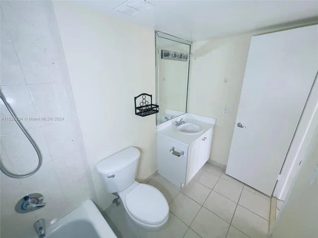 13120 SW 92nd Ave # 221, Miami FL 33176