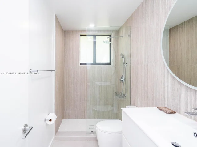 4007 Kumquat Ave, Miami FL 33133