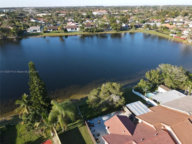 14313 SW 45th Ter # 14313, Miami FL 33175