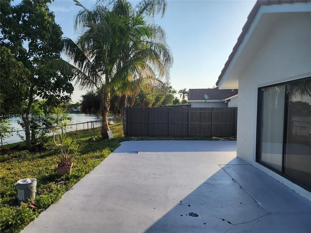 14313 SW 45th Ter # 14313, Miami FL 33175