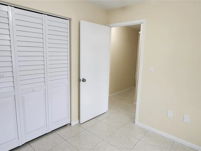 14313 SW 45th Ter # 14313, Miami FL 33175