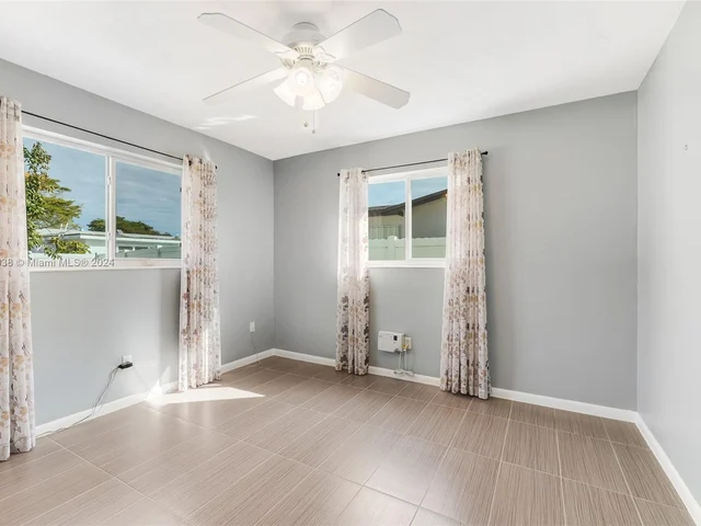 8741 NW 17th Ct, Pembroke Pines FL 33024