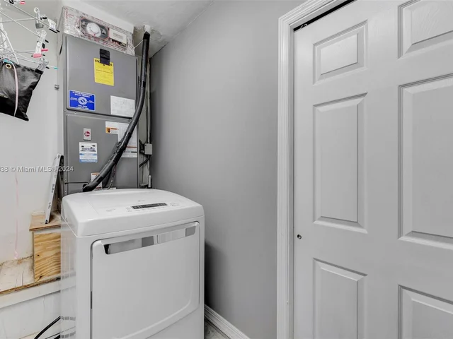 8741 NW 17th Ct, Pembroke Pines FL 33024