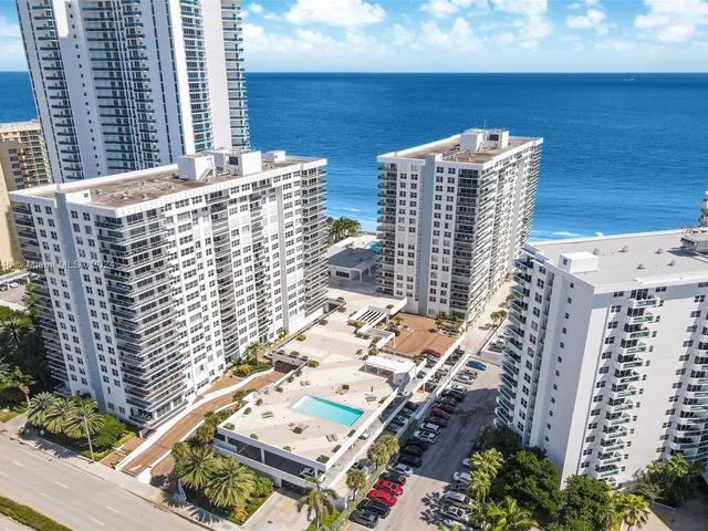 2751 S Ocean Dr # 307N, Hollywood FL 33019