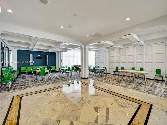 2751 S Ocean Dr # 307N, Hollywood FL 33019