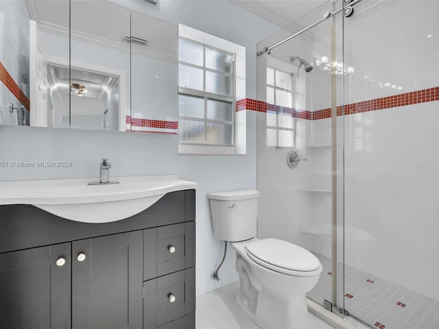 8300 NW 201st St, Hialeah FL 33015