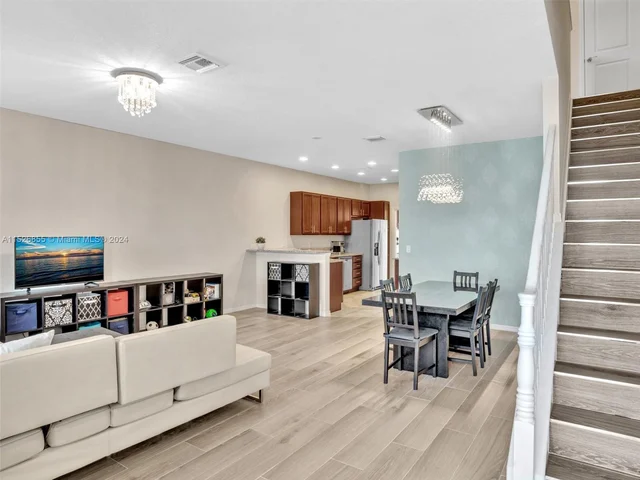 3976 Poinciana Ln # 3976, Hollywood FL 33021