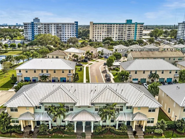 3976 Poinciana Ln # 3976, Hollywood FL 33021