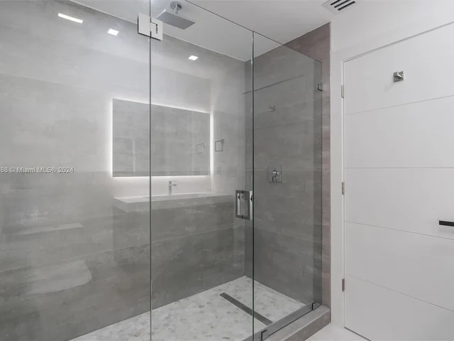 16675 Sweet Bay Dr, Delray Beach FL 33445