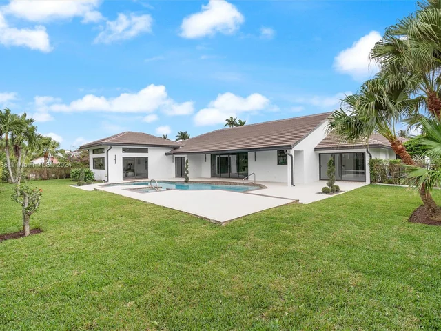 16675 Sweet Bay Dr, Delray Beach FL 33445