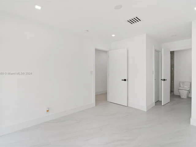 16675 Sweet Bay Dr, Delray Beach FL 33445