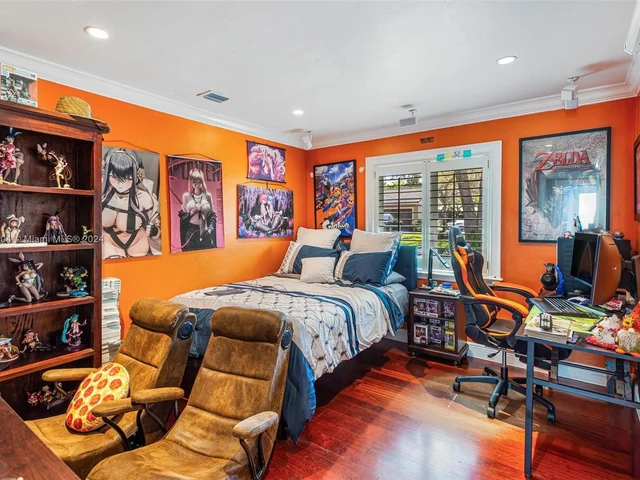 7435 SW 164th St, Palmetto Bay FL 33157