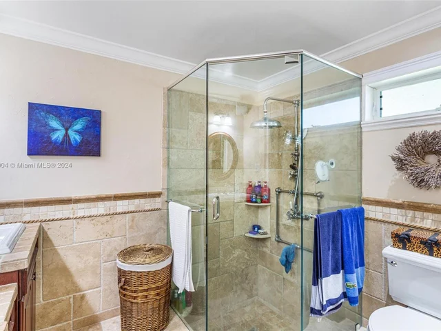 7435 SW 164th St, Palmetto Bay FL 33157