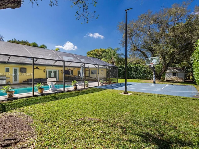 7435 SW 164th St, Palmetto Bay FL 33157