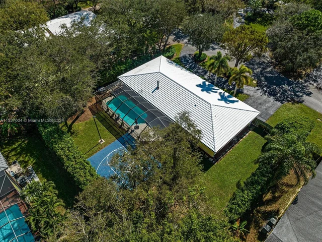 7435 SW 164th St, Palmetto Bay FL 33157