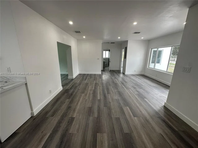 1904 SE 1st Ave, Fort Lauderdale FL 33316