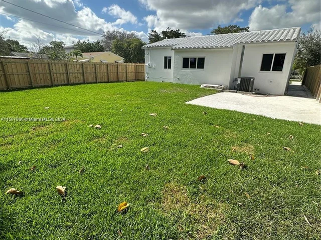 1904 SE 1st Ave, Fort Lauderdale FL 33316