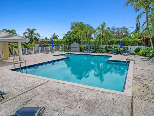 6401 SW 115th Ave, Miami FL 33173