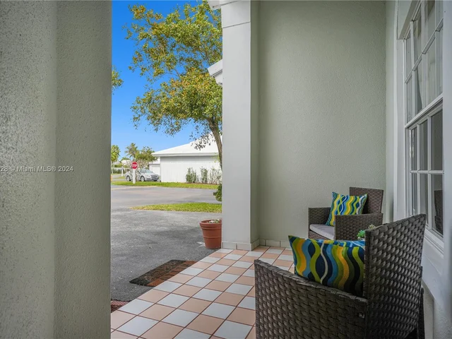 6401 SW 115th Ave, Miami FL 33173