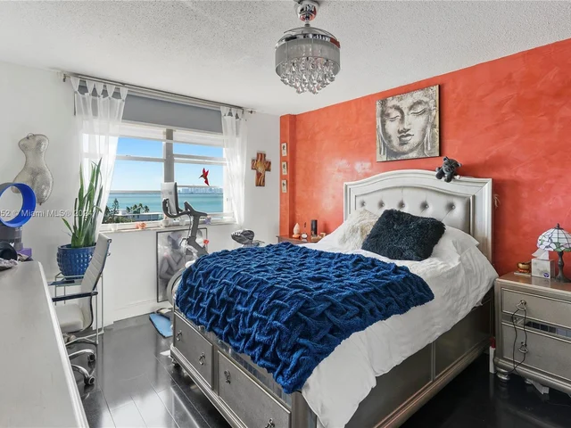 1455 N Treasure Dr # P, North Bay Village FL 33141