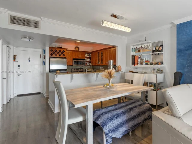 1455 N Treasure Dr # P, North Bay Village FL 33141